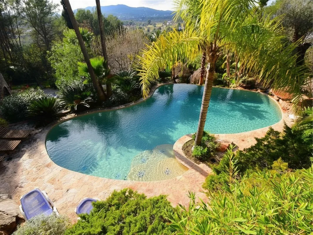 Villa Novels photo 5